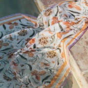 Pintura floral per la marca de roba Yerse realitzada per Joana Santamans.